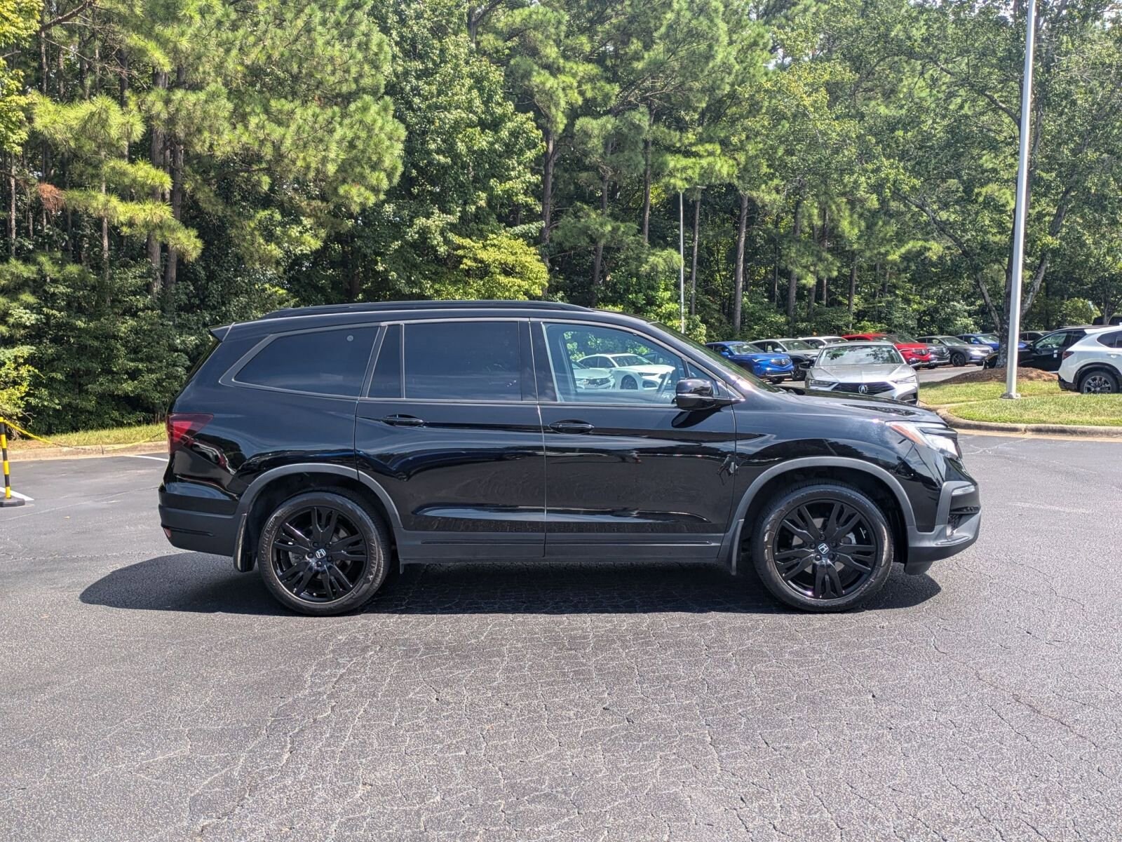 2022 Honda Pilot Black Edition photo 4