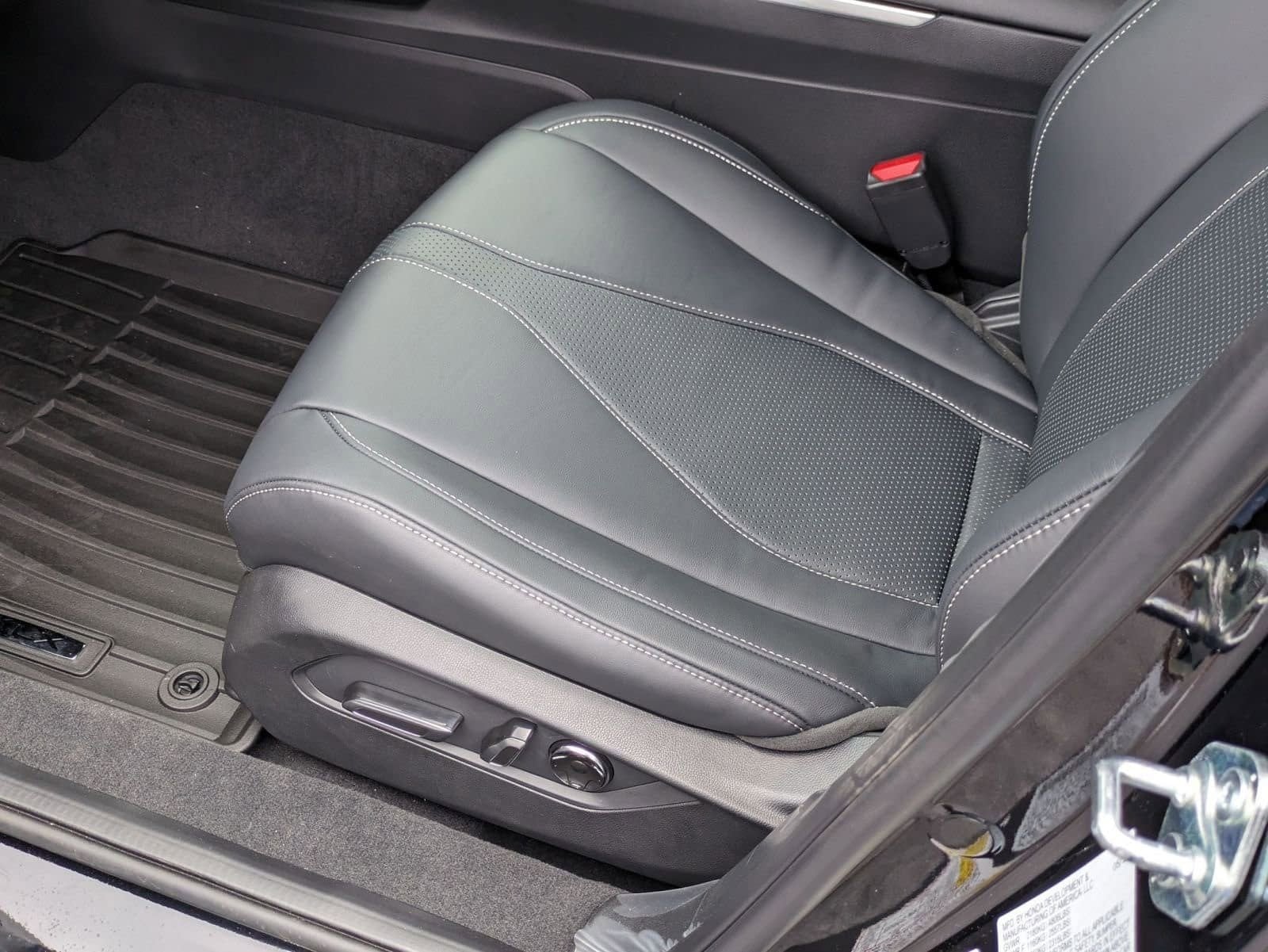 2025 Acura TLX Technology Package - Photo 10