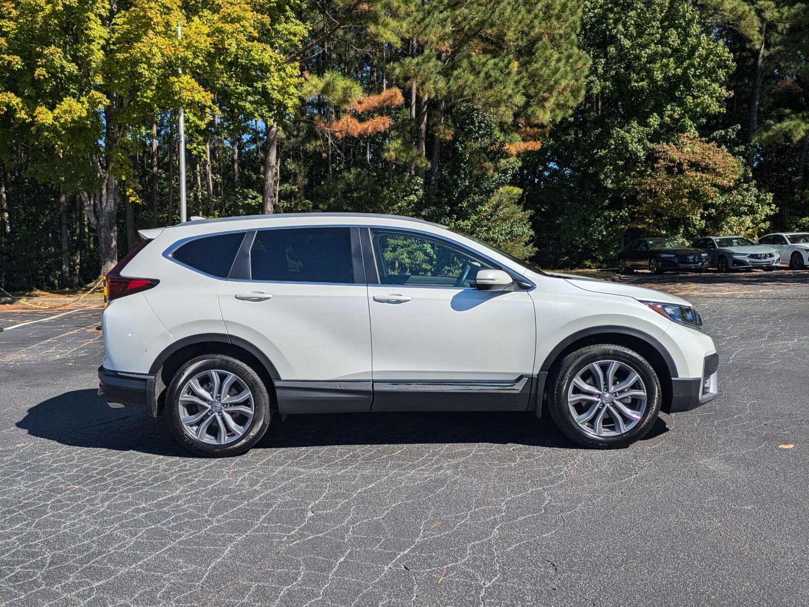 2022 Honda CR-V Touring photo 4