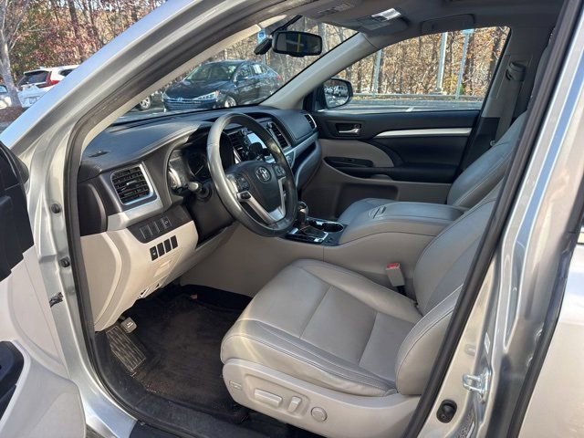 2015 Toyota Highlander XLE photo 3