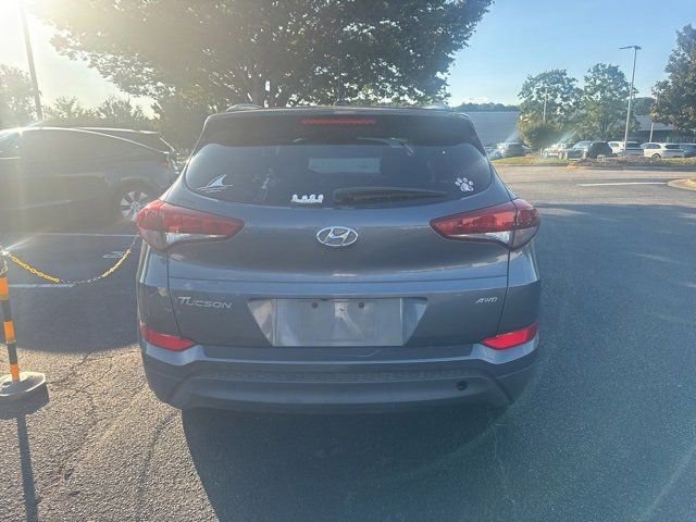 2017 Hyundai Tucson SE photo 3