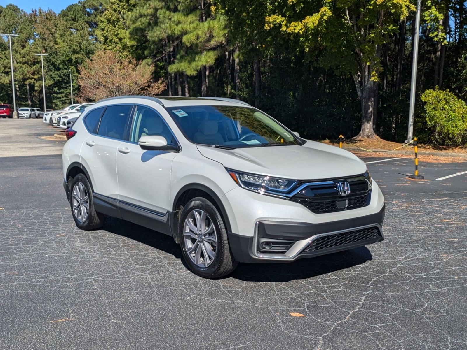 2022 Honda CR-V Touring photo 3
