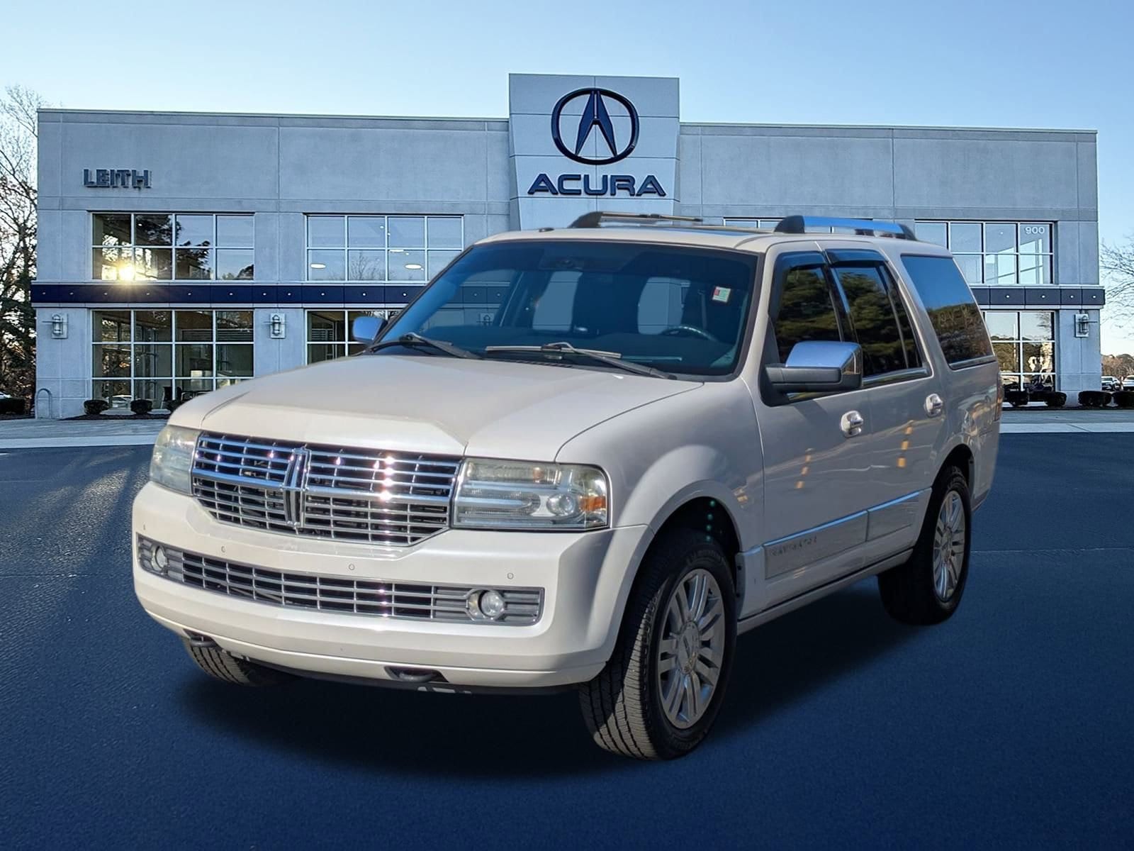 2013 Lincoln Navigator Base's photo
