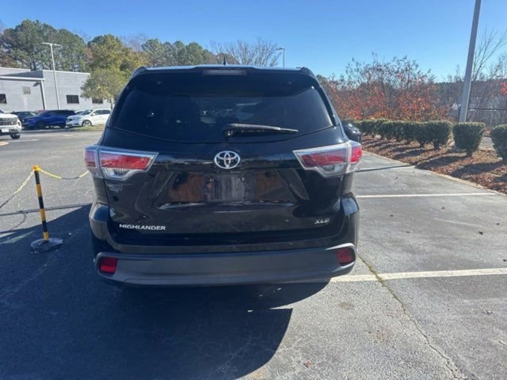 Used 2016 Toyota Highlander XLE FWD V6 XLE