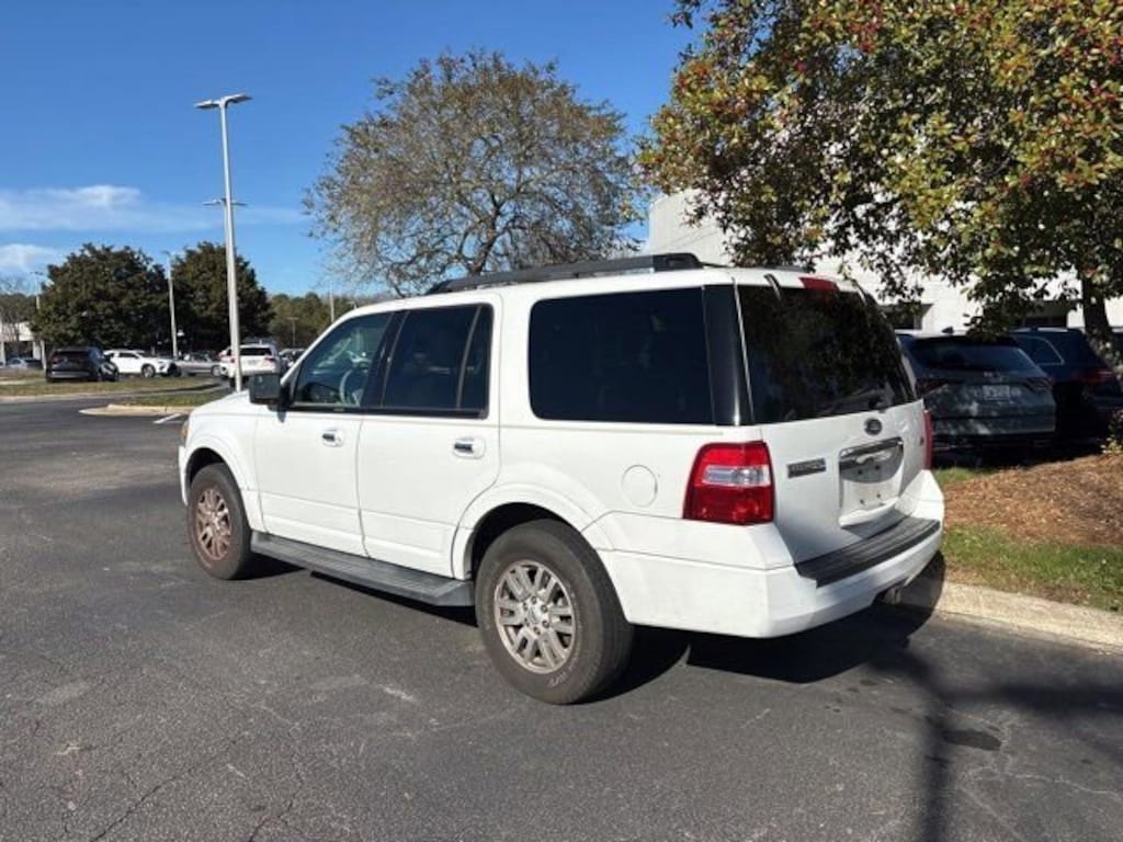 Used 2012 Ford Expedition XLT 4WD XLT