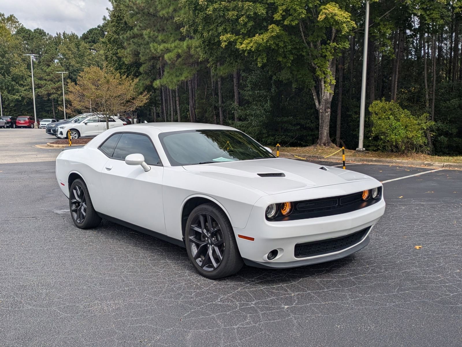 2020 Dodge Challenger SXT photo 3