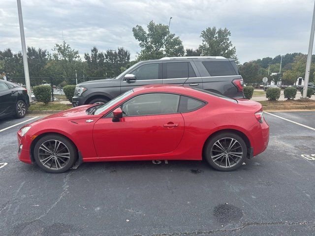 2013 Scion FR-S photo 2