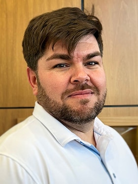 Staff member Michael Lee from ID_967ce3c952c3