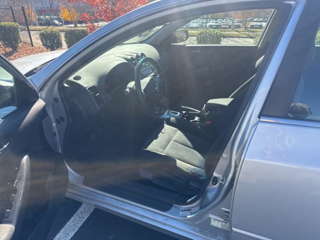 Used 2012 Nissan Altima 2.5 S Sedan