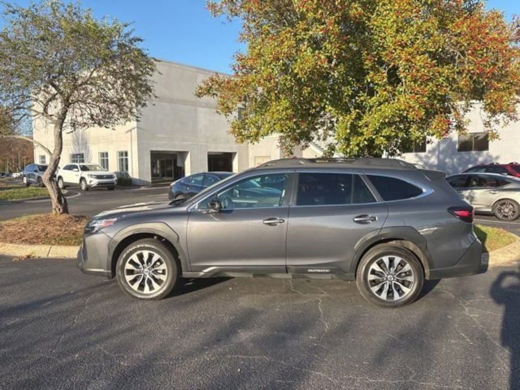 Used 2023 Subaru Outback Limited Limited CVT