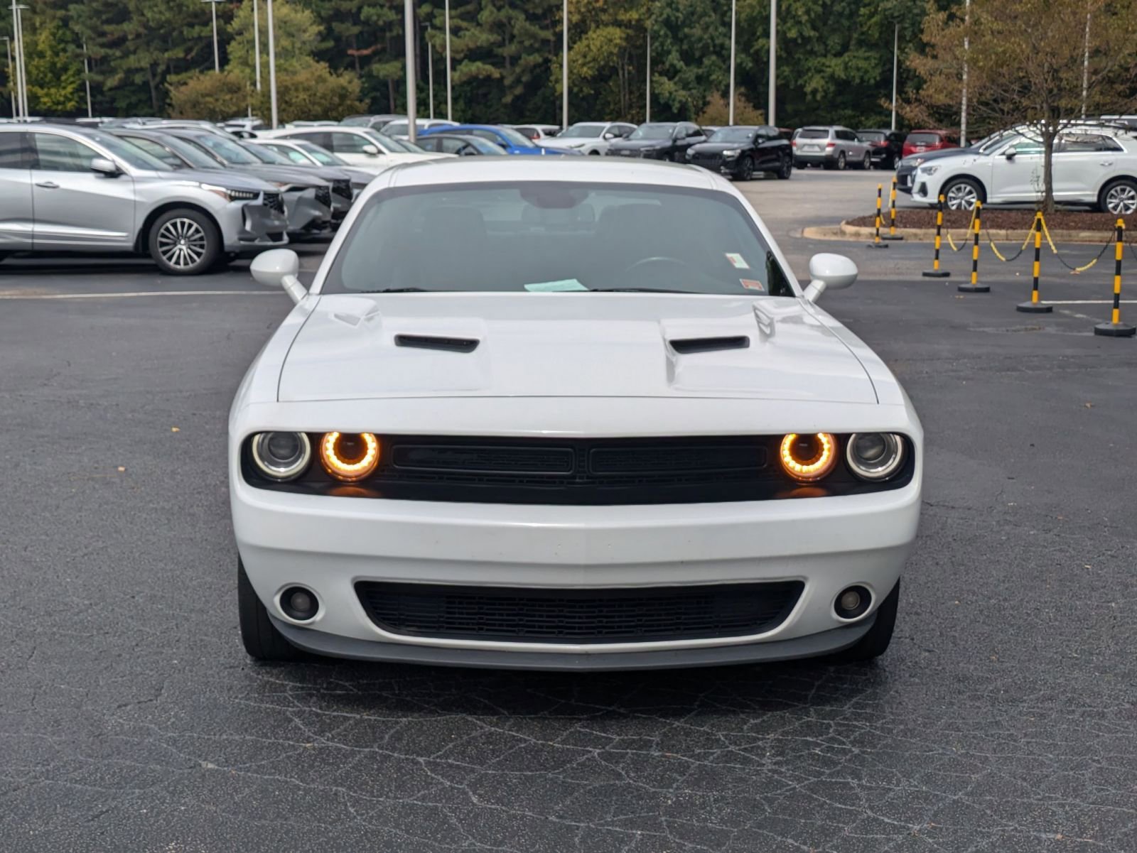 2020 Dodge Challenger SXT photo 2