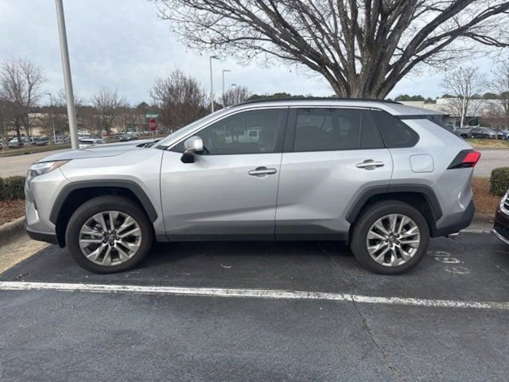 Used 2023 Toyota RAV4 Limited Limited FWD