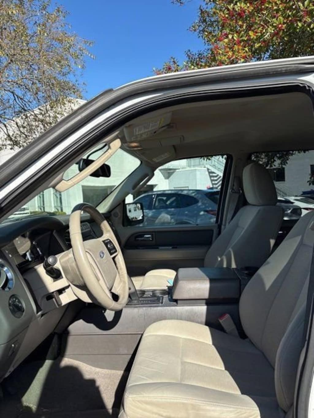 Used 2012 Ford Expedition XLT 4WD XLT