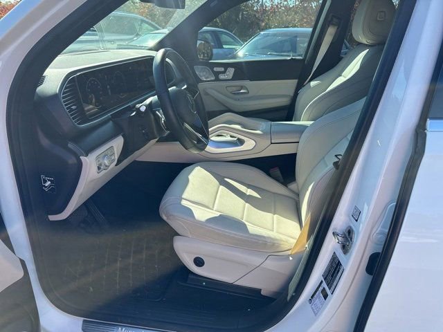 2025 Mercedes Benz GLE 450e photo 3