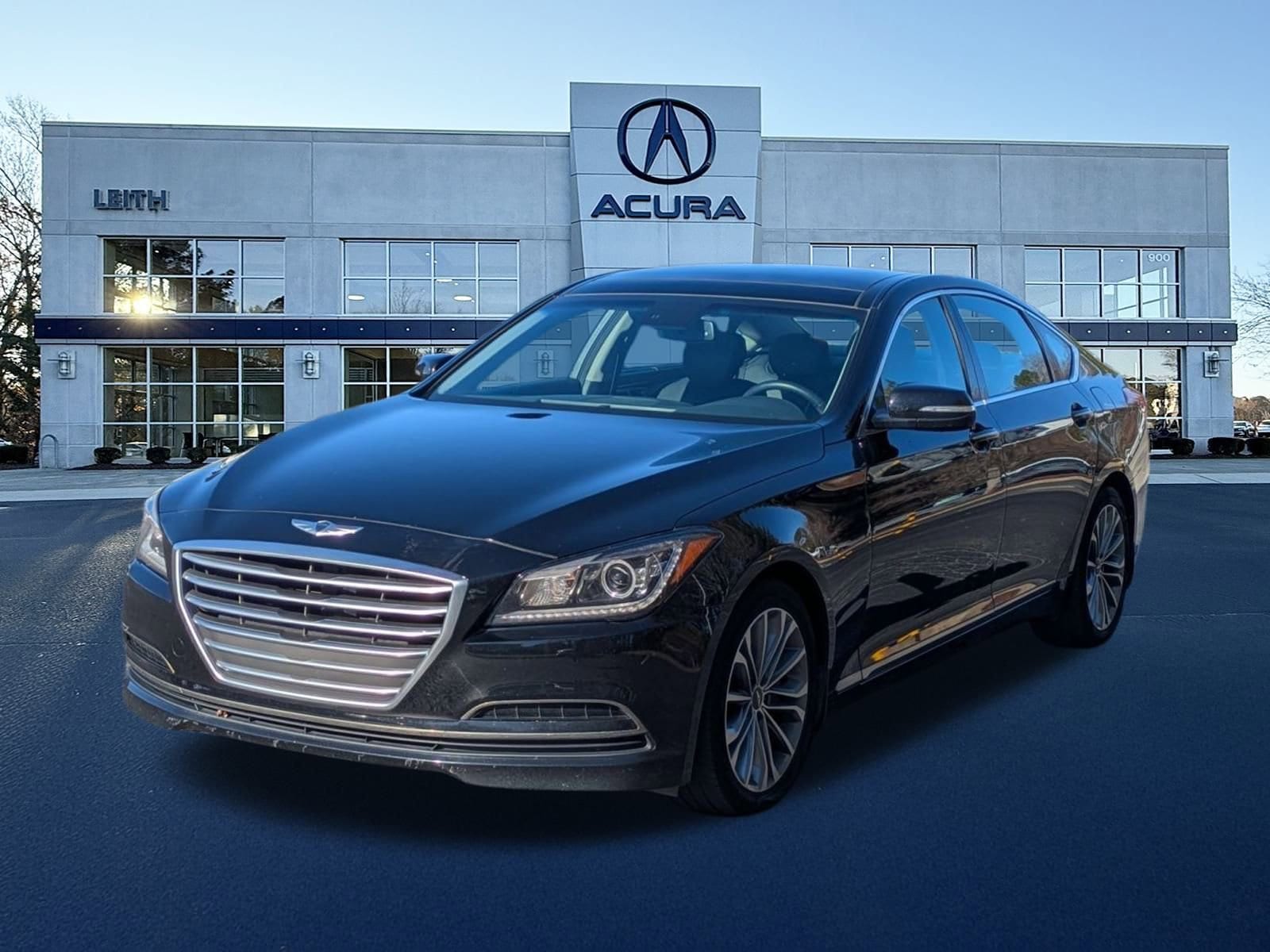 2015 Hyundai Genesis Base's photo