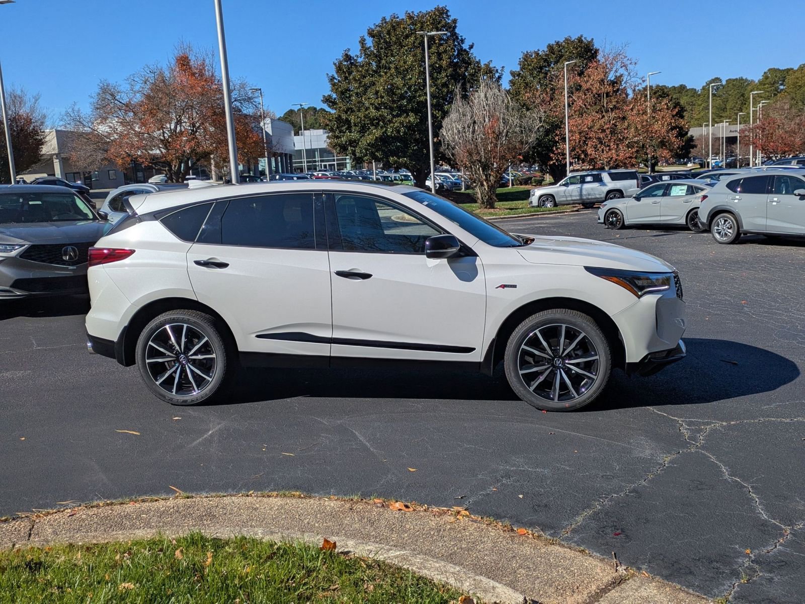 2025 Acura RDX A-Spec Advance photo 4