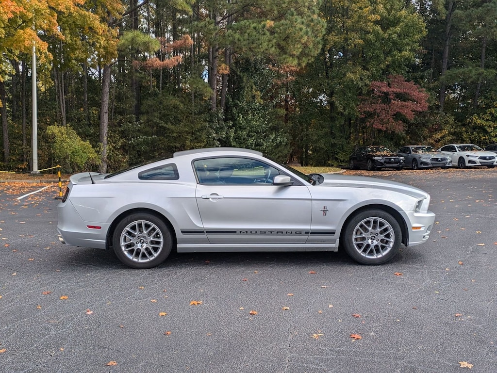 Used 2013 Ford Mustang V6 Premium Coupe
