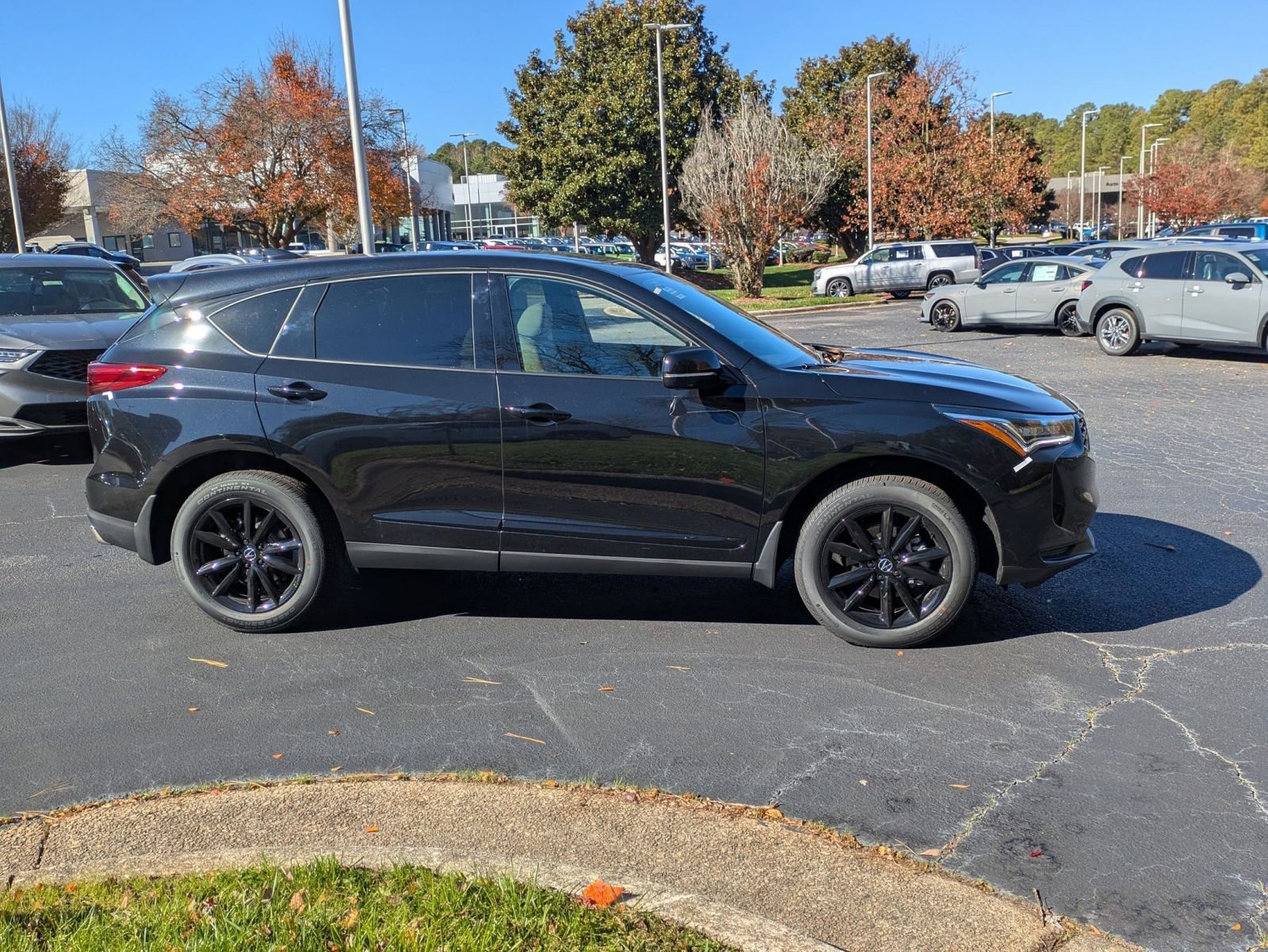 2025 Acura RDX photo 4