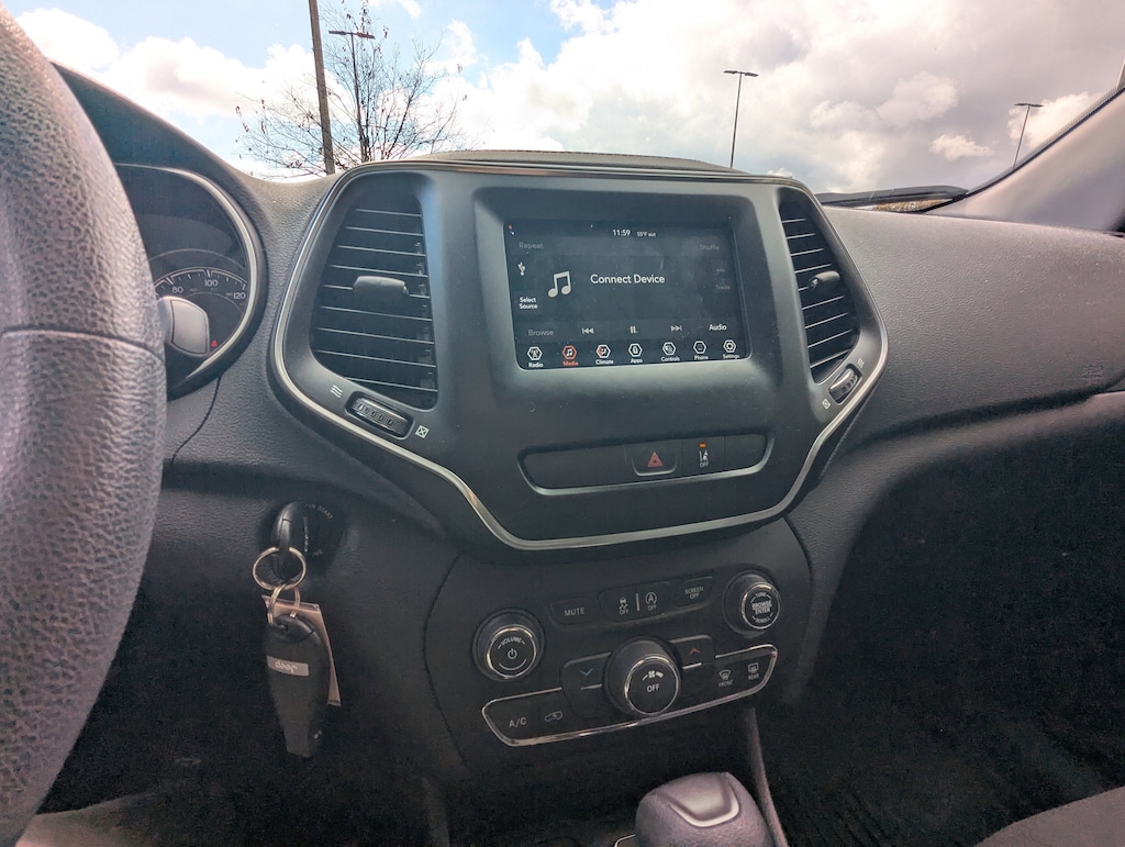 Used 2021 Jeep Cherokee Latitude Latitude FWD