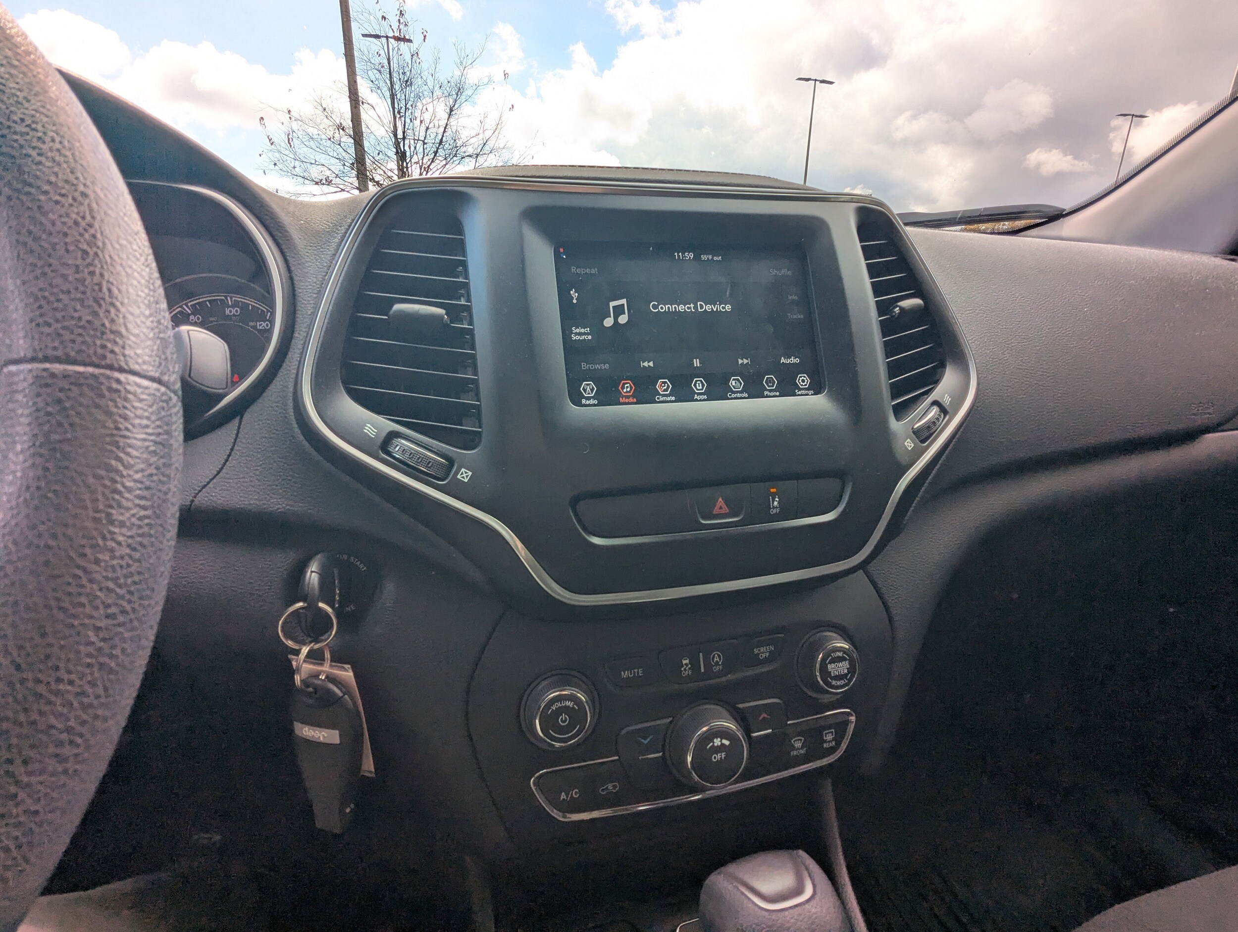 2021 Jeep Cherokee Latitude photo 3