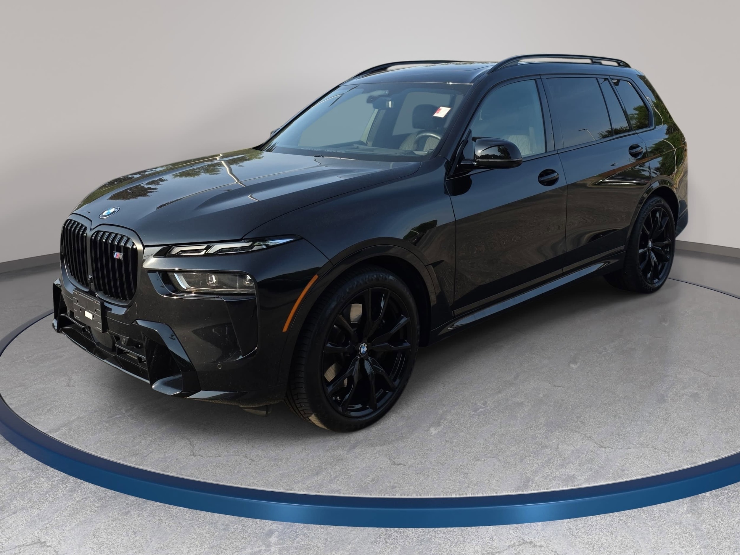 2024 BMW X7 M60i's photo