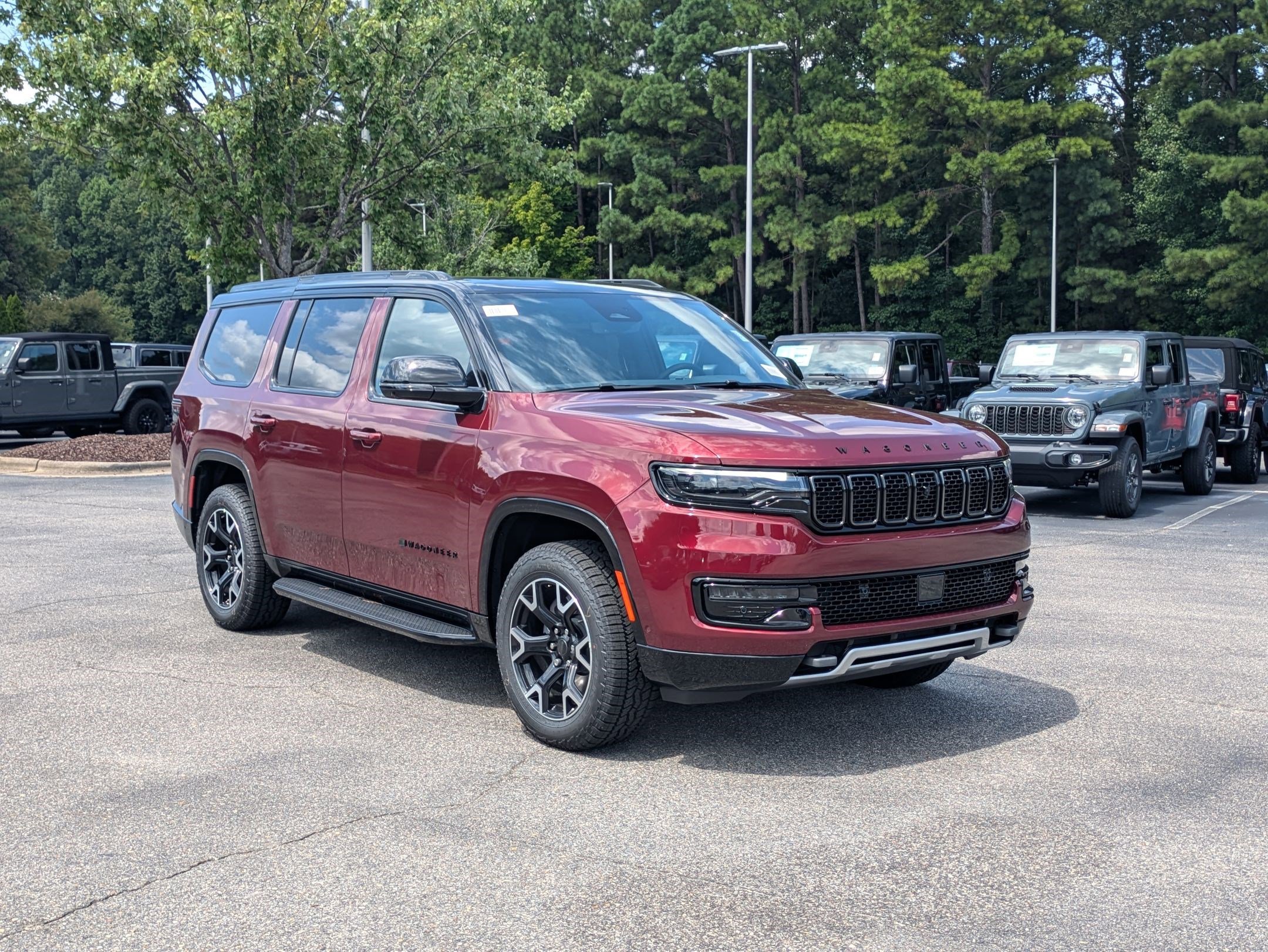 2025 Jeep Wagoneer Overland photo 2