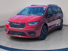 2026 Chrysler Pacifica LIMITED Passenger Van