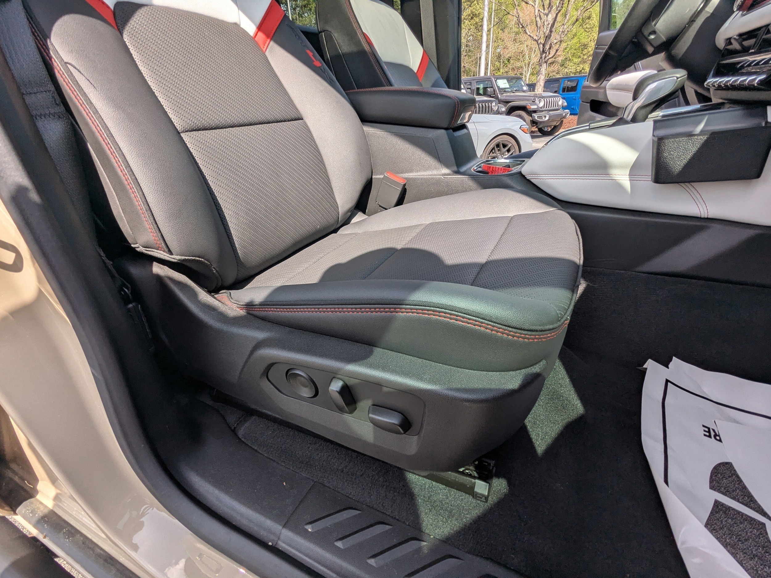 2023 GMC Canyon AT4X - Photo 15