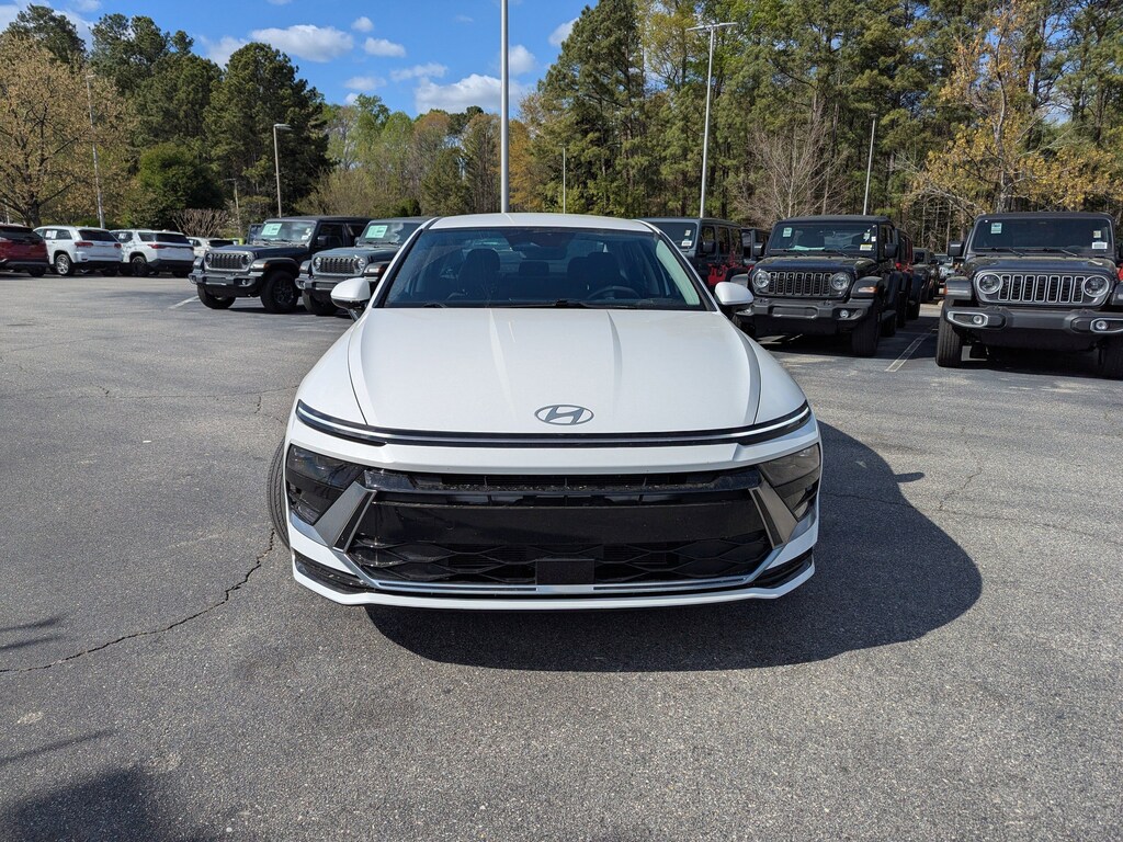 Used 2025 Hyundai Sonata SEL SEL FWD