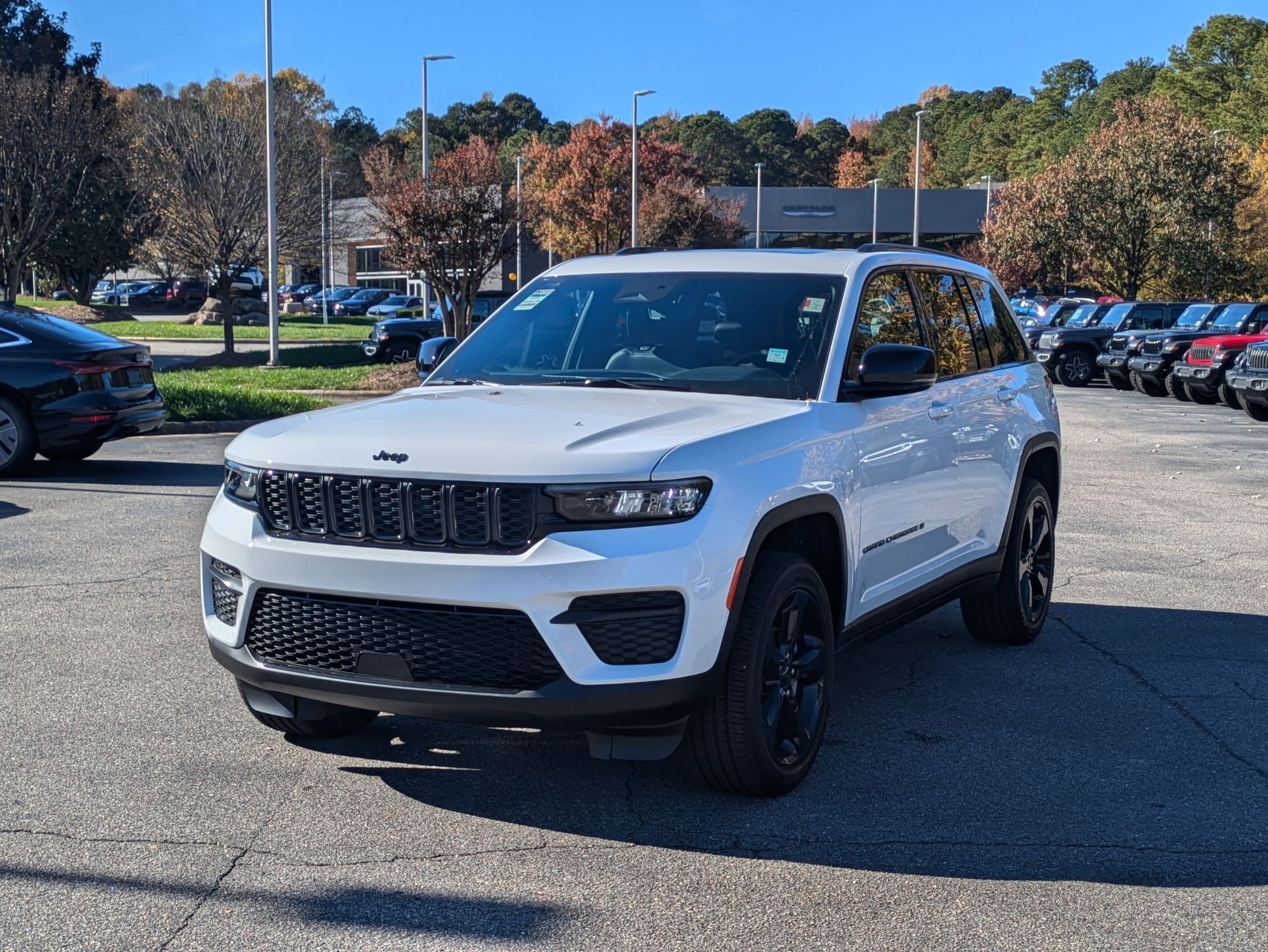 2025 Jeep Grand Cherokee Altitude's photo
