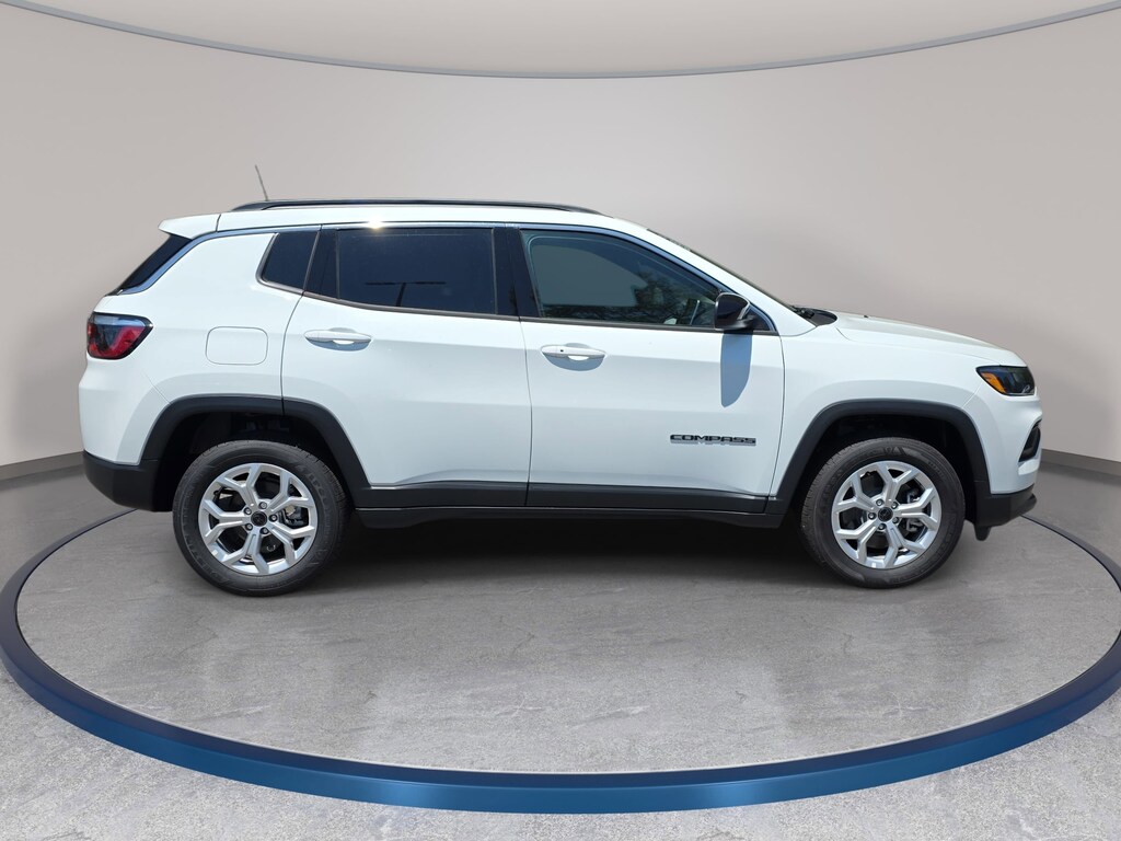 New 2026 Jeep Compass LATITUDE 4X4 Sport Utility