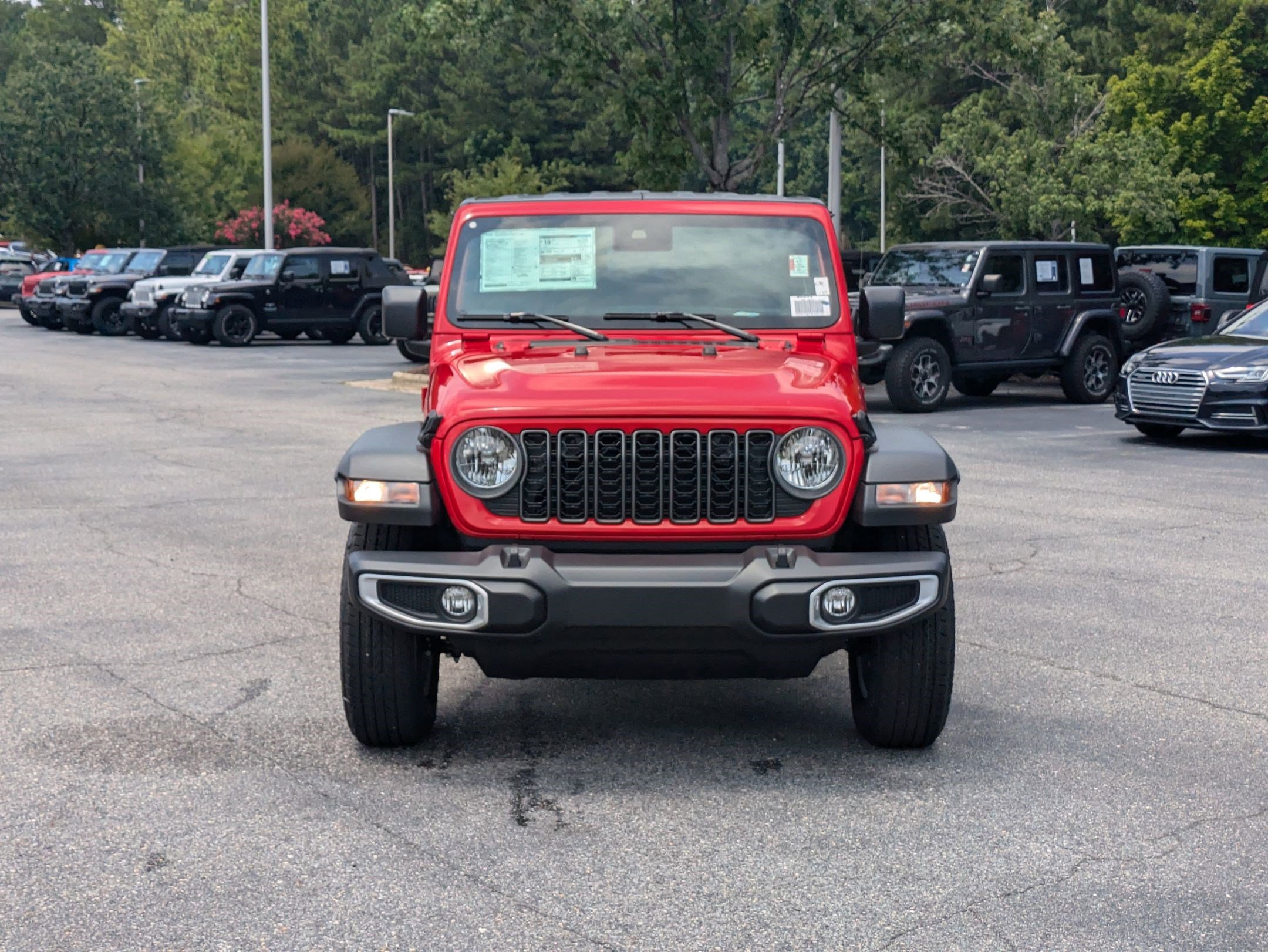 2025 Jeep Gladiator Sport S photo 2