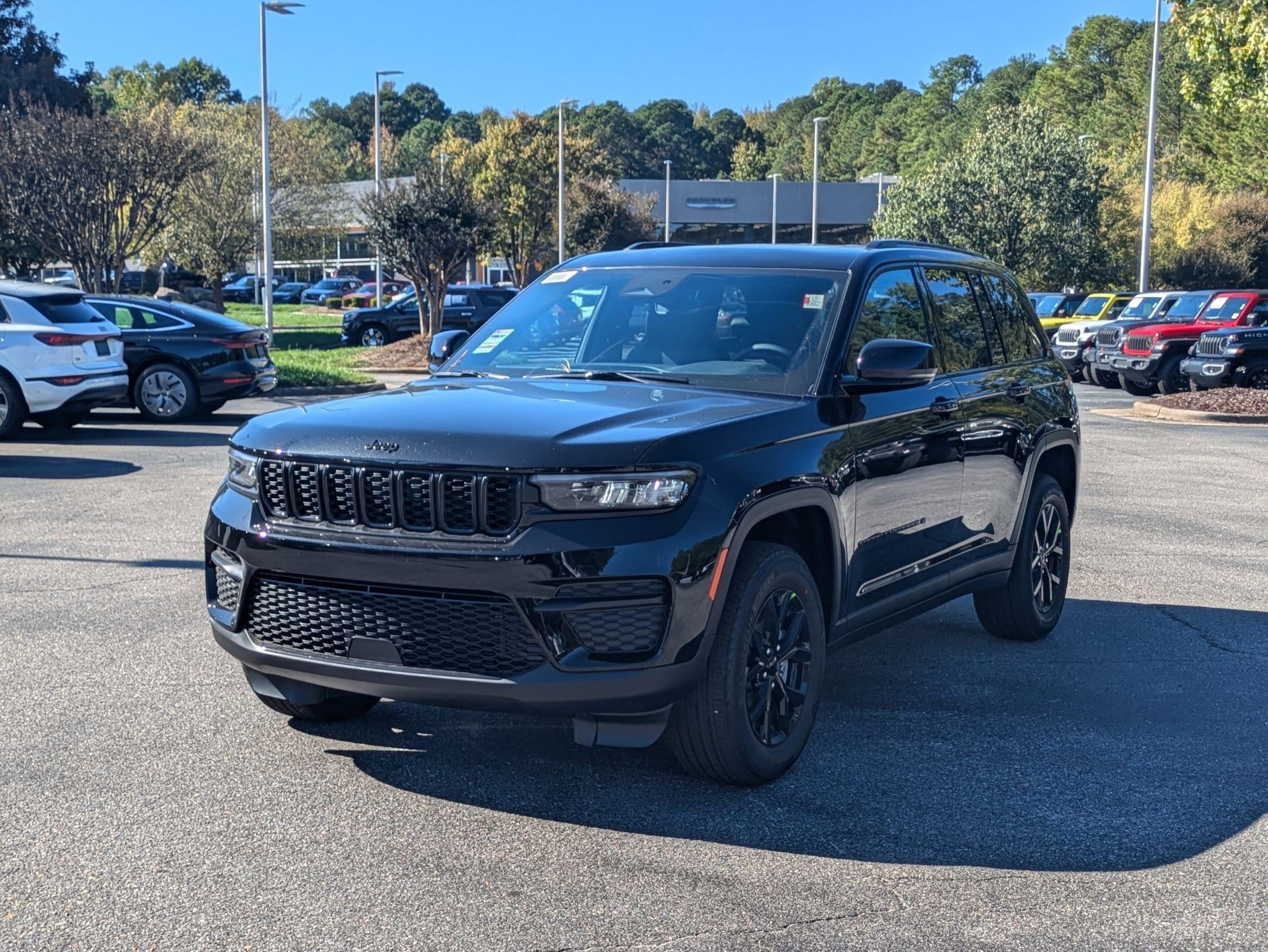 2025 Jeep Grand Cherokee Altitude's photo