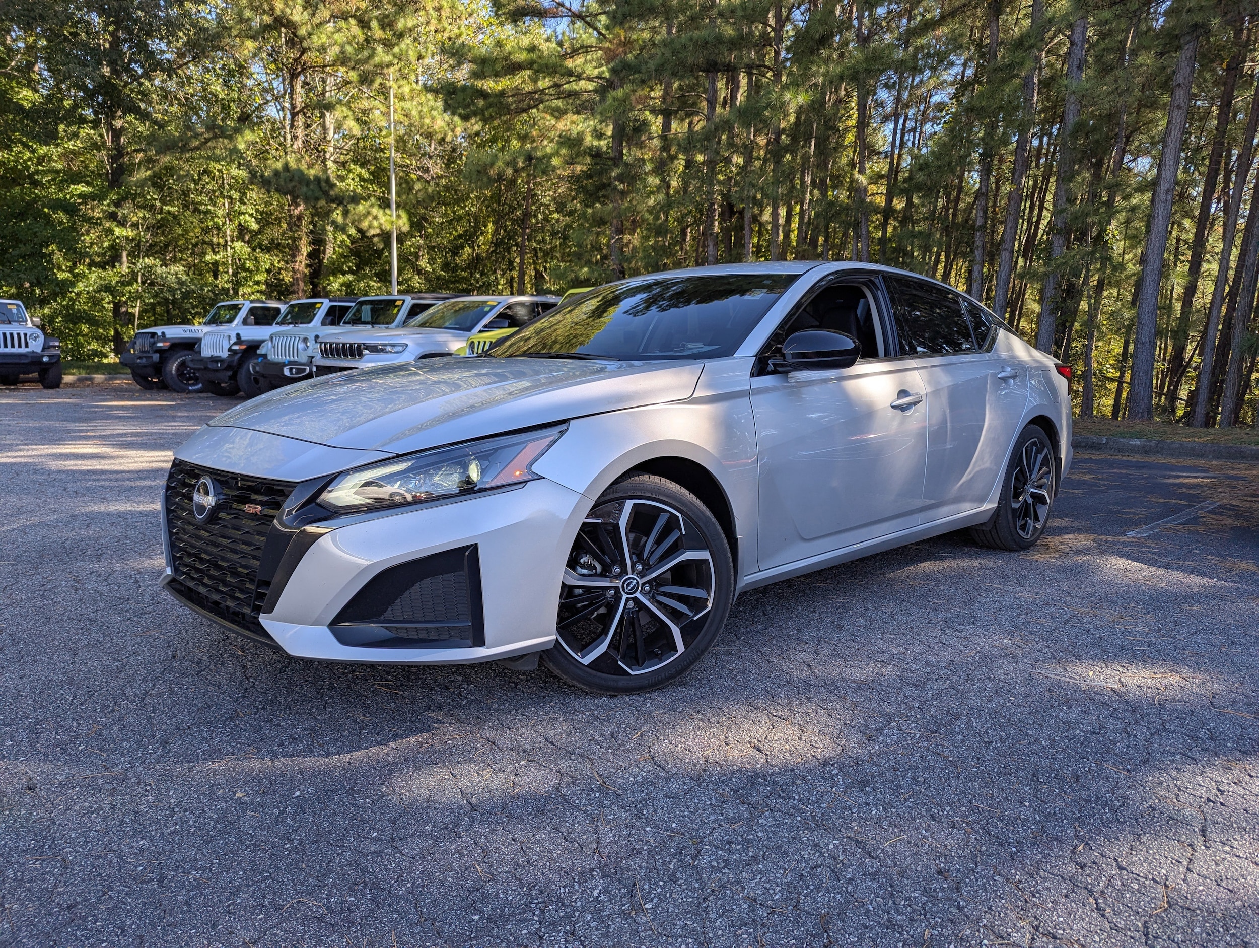 2023 Nissan Altima SR