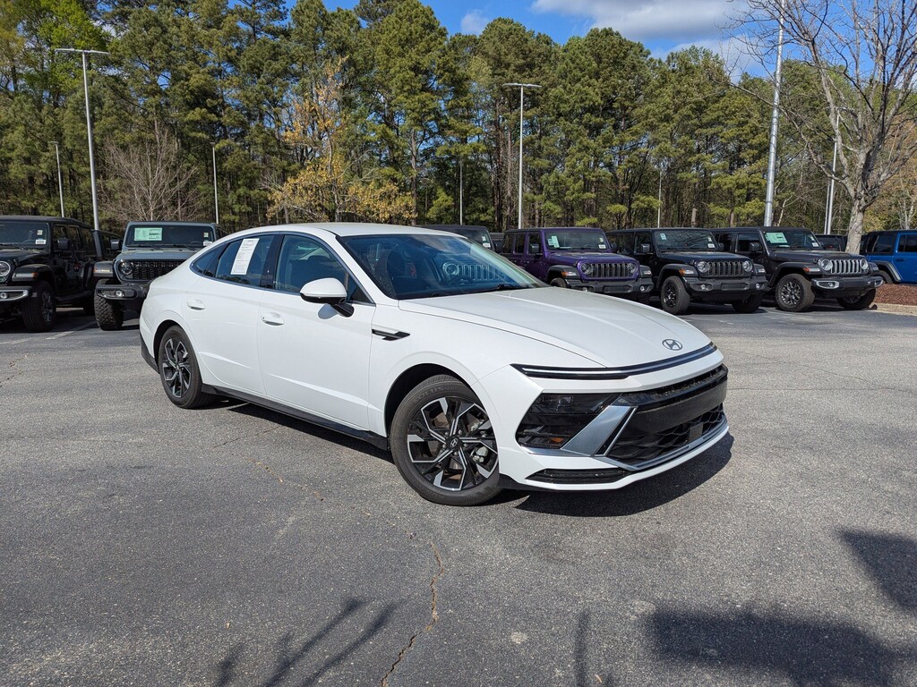 Used 2025 Hyundai Sonata SEL SEL FWD