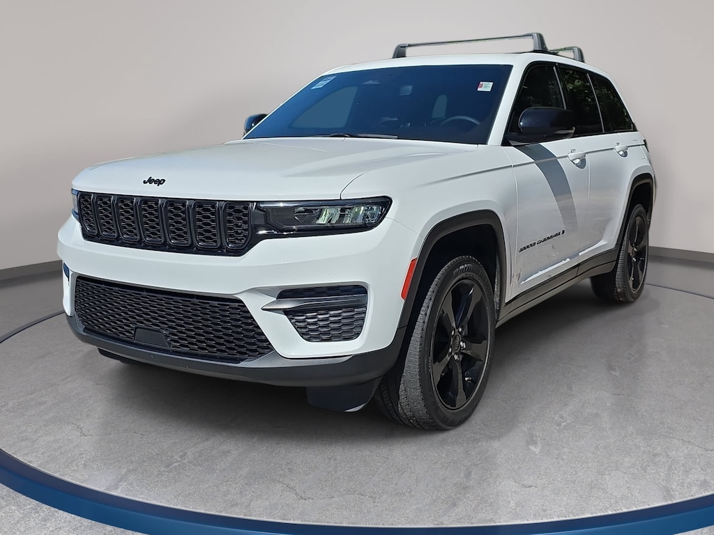 Used 2023 Jeep Grand Cherokee Altitude Altitude 4x4