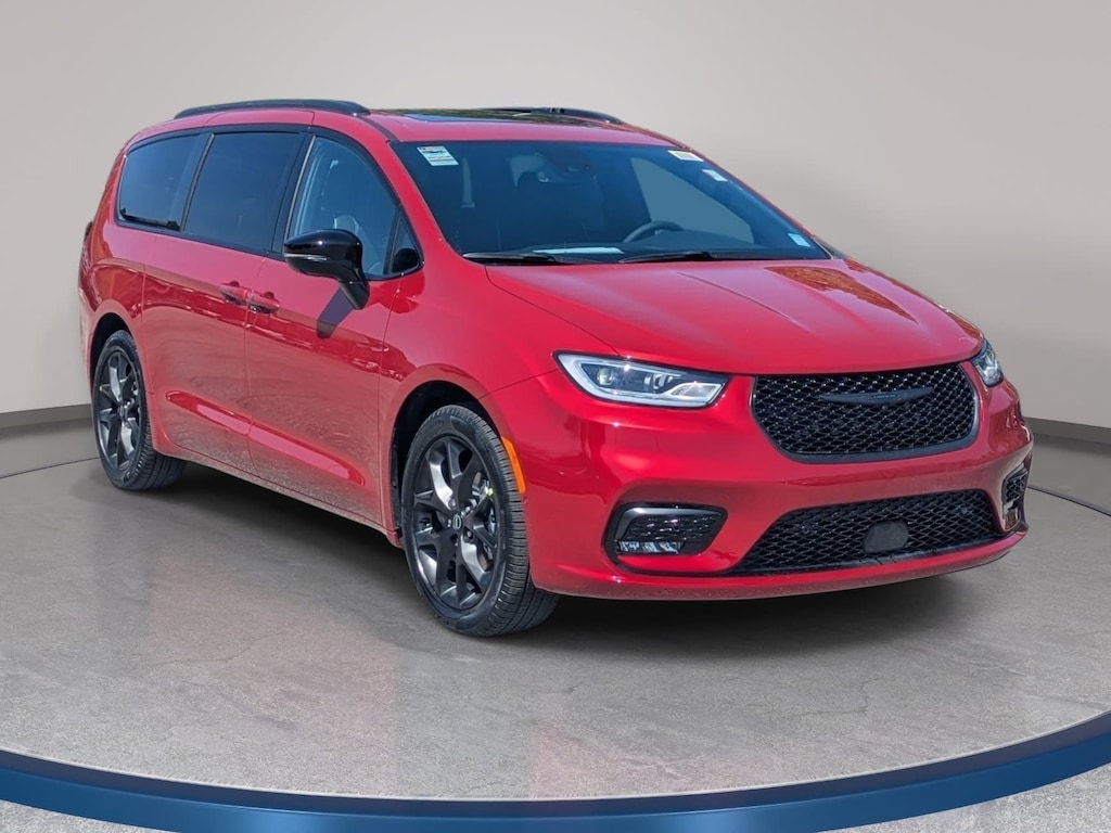 New 2026 Chrysler Pacifica LIMITED Passenger Van