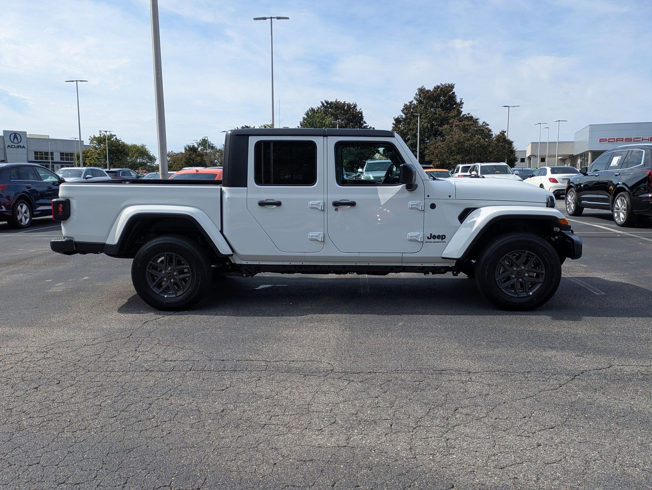 2025 Jeep Gladiator Sport S photo 4