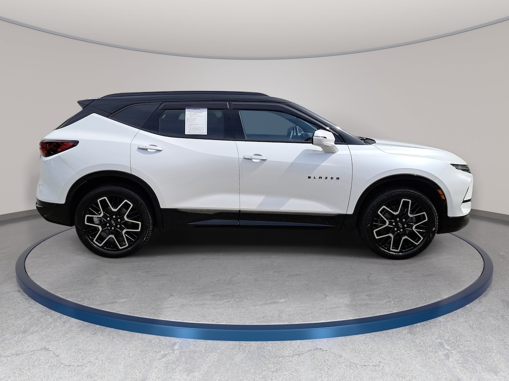 Used 2023 Chevrolet Blazer RS FWD RS