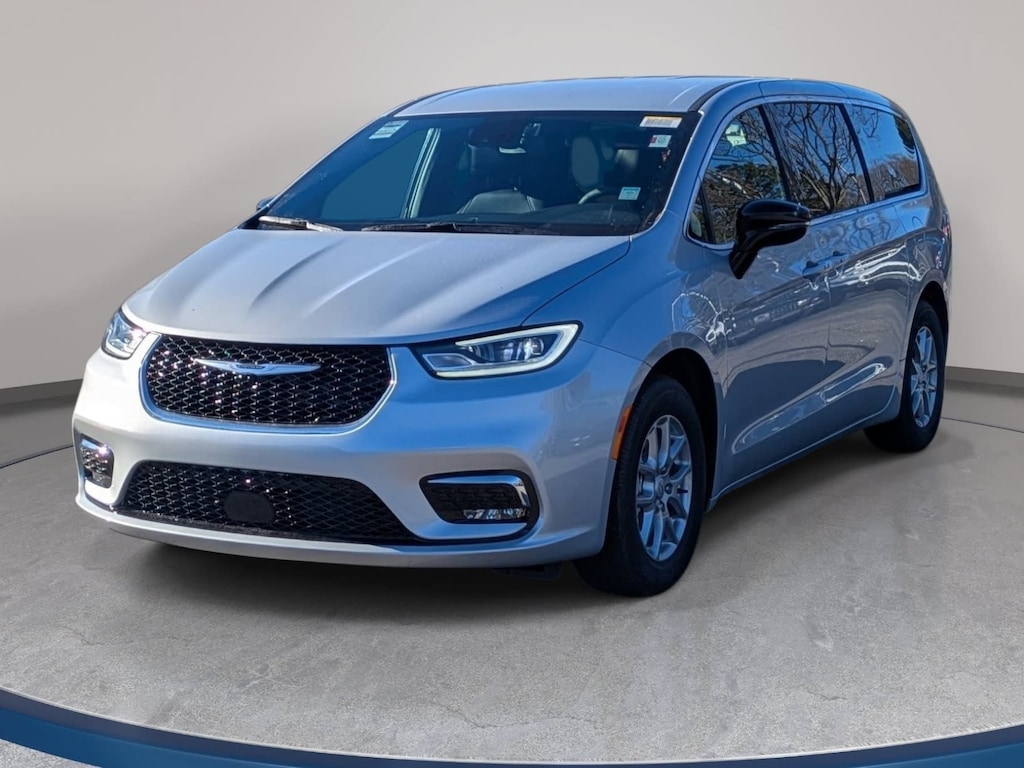 New 2026 Chrysler Pacifica SELECT Passenger Van