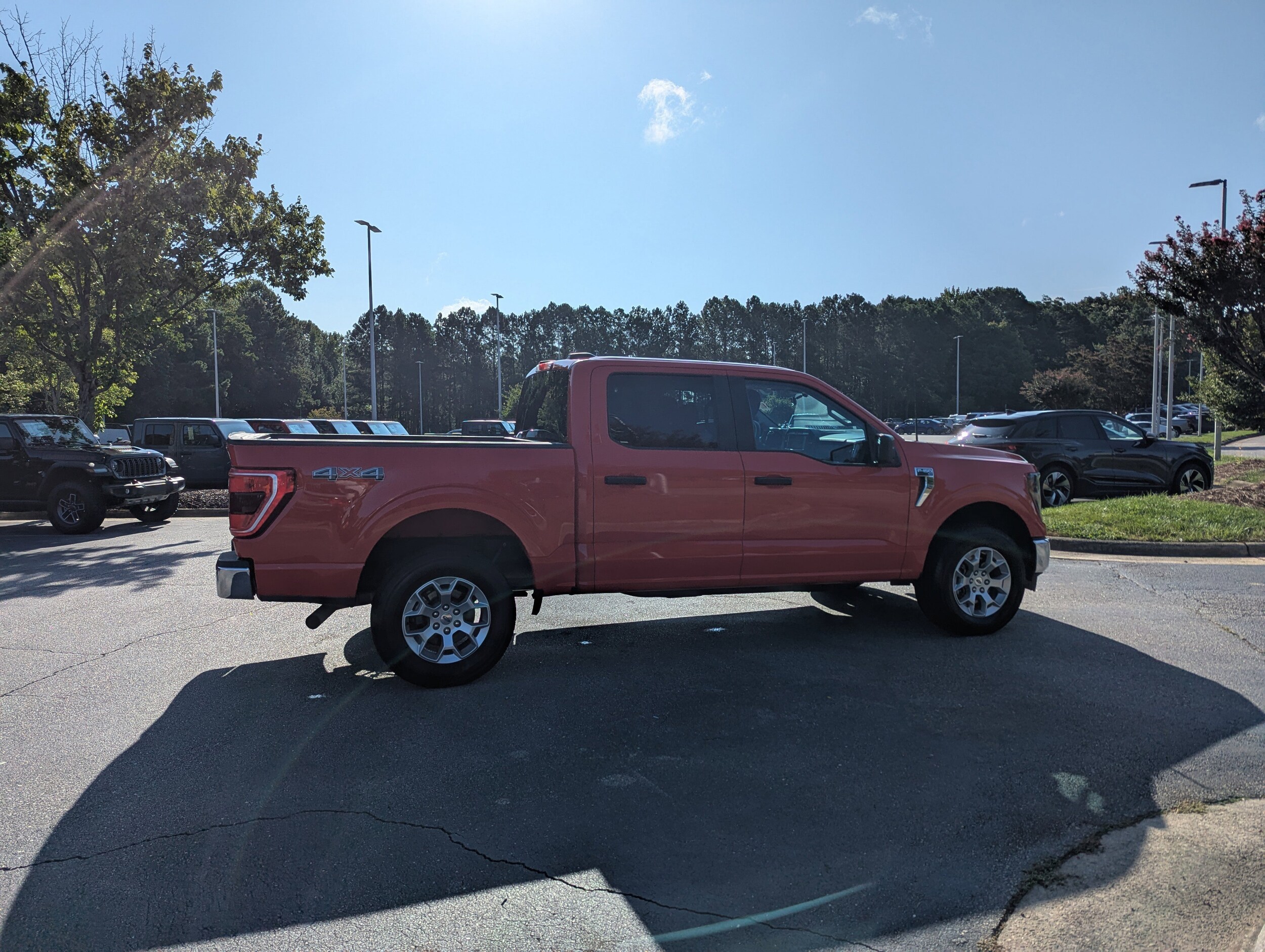 2023 Ford F-150 XLT photo 2