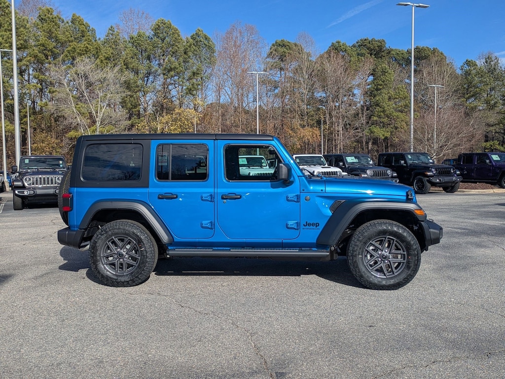 New 2026 Jeep Wrangler 4-DOOR SPORT S Sport Utility