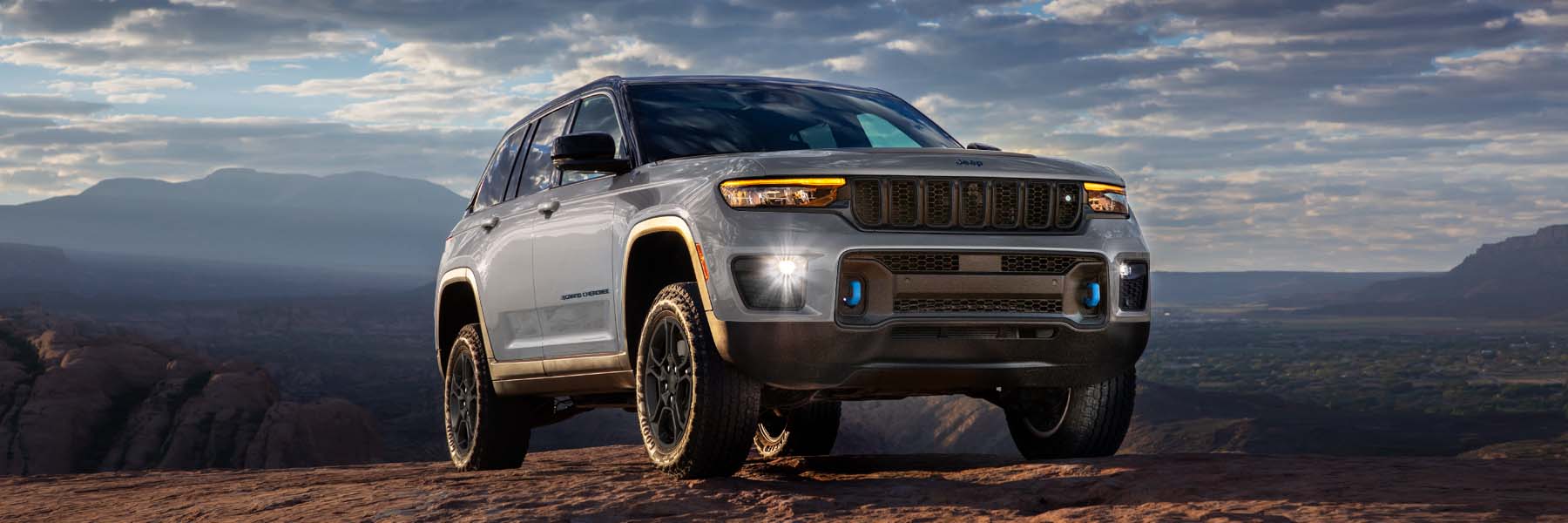 Auto Park Chrysler Jeep Dealershop Awards