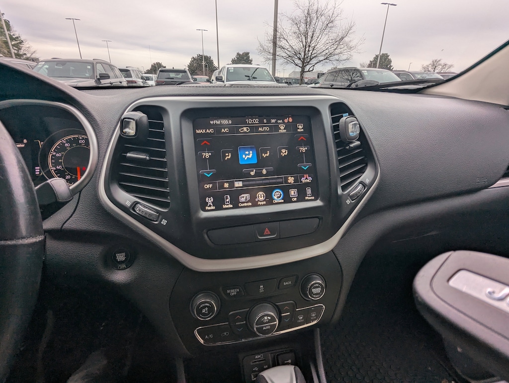 Used 2017 Jeep Cherokee Latitude Latitude FWD