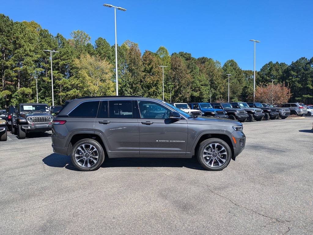 New 2025 Jeep Grand Cherokee OVERLAND 4X4 Sport Utility