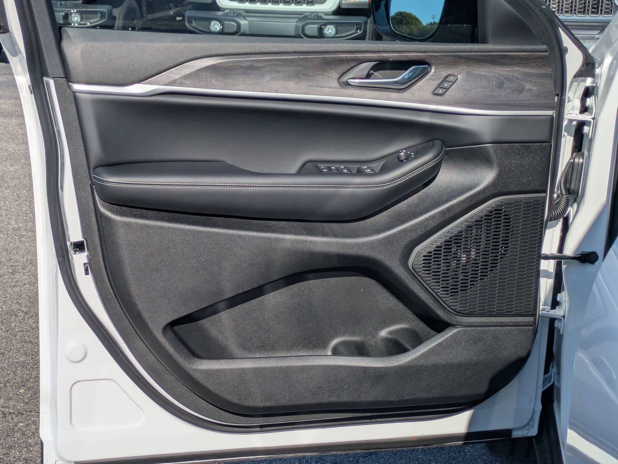 2025 Jeep Grand Cherokee Limited - Photo 20