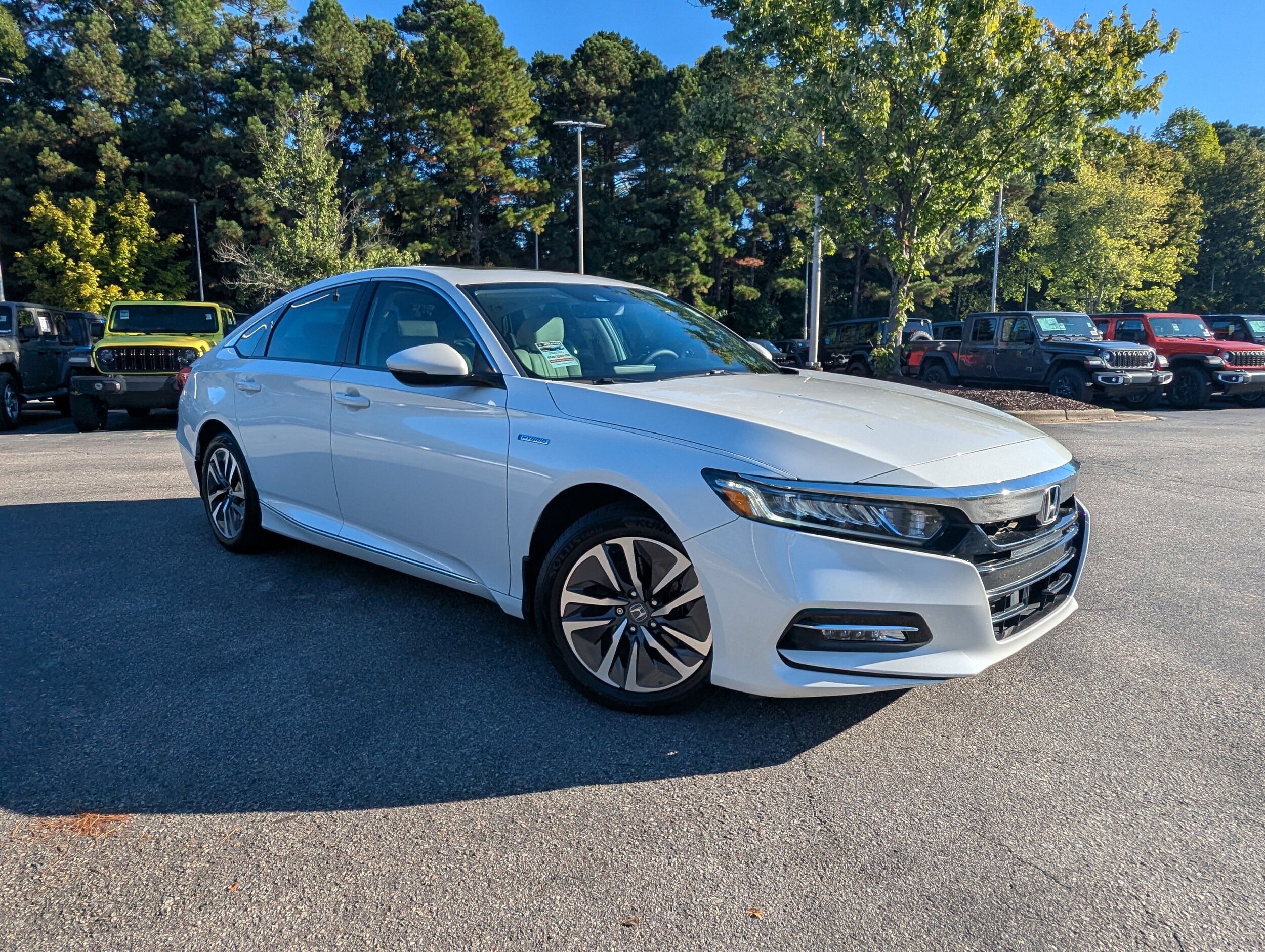 2019 Honda Accord Hybrid EX-L photo 2