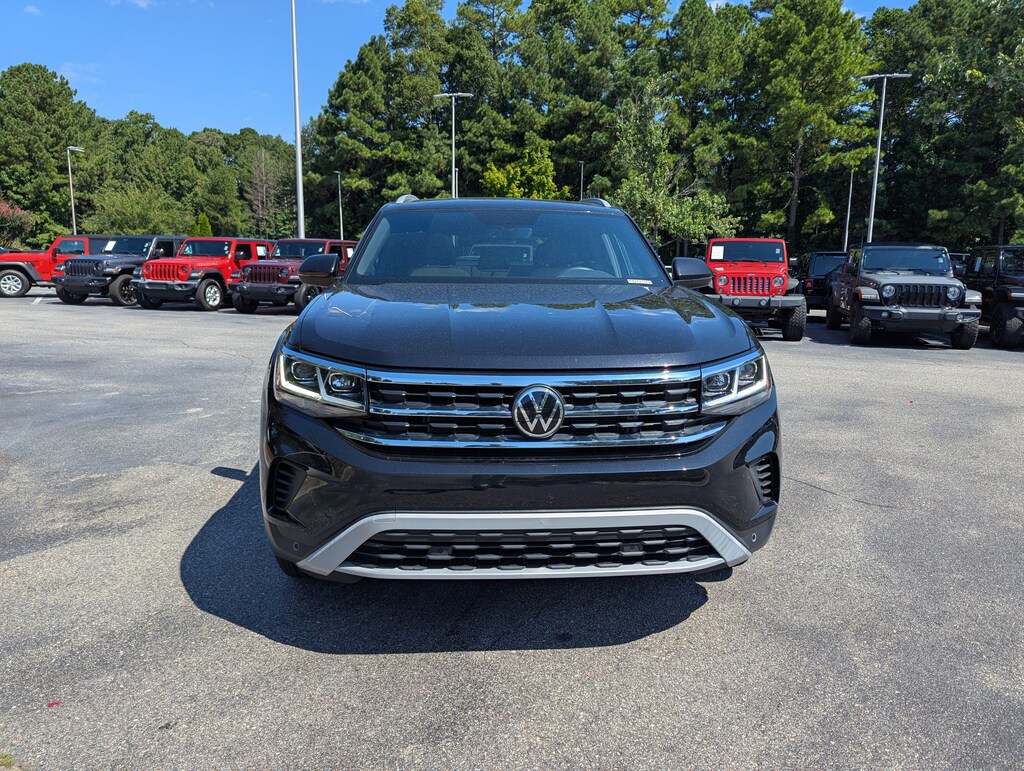 Used 2022 Volkswagen Atlas Cross Sport 3.6L V6 SE w/Technology 3.6L V6 SE w/Technology FWD