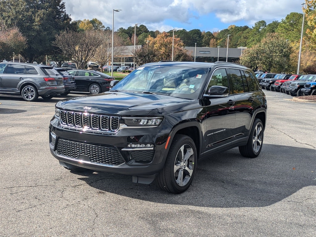 New 2025 Jeep Grand Cherokee LIMITED 4X4 Sport Utility