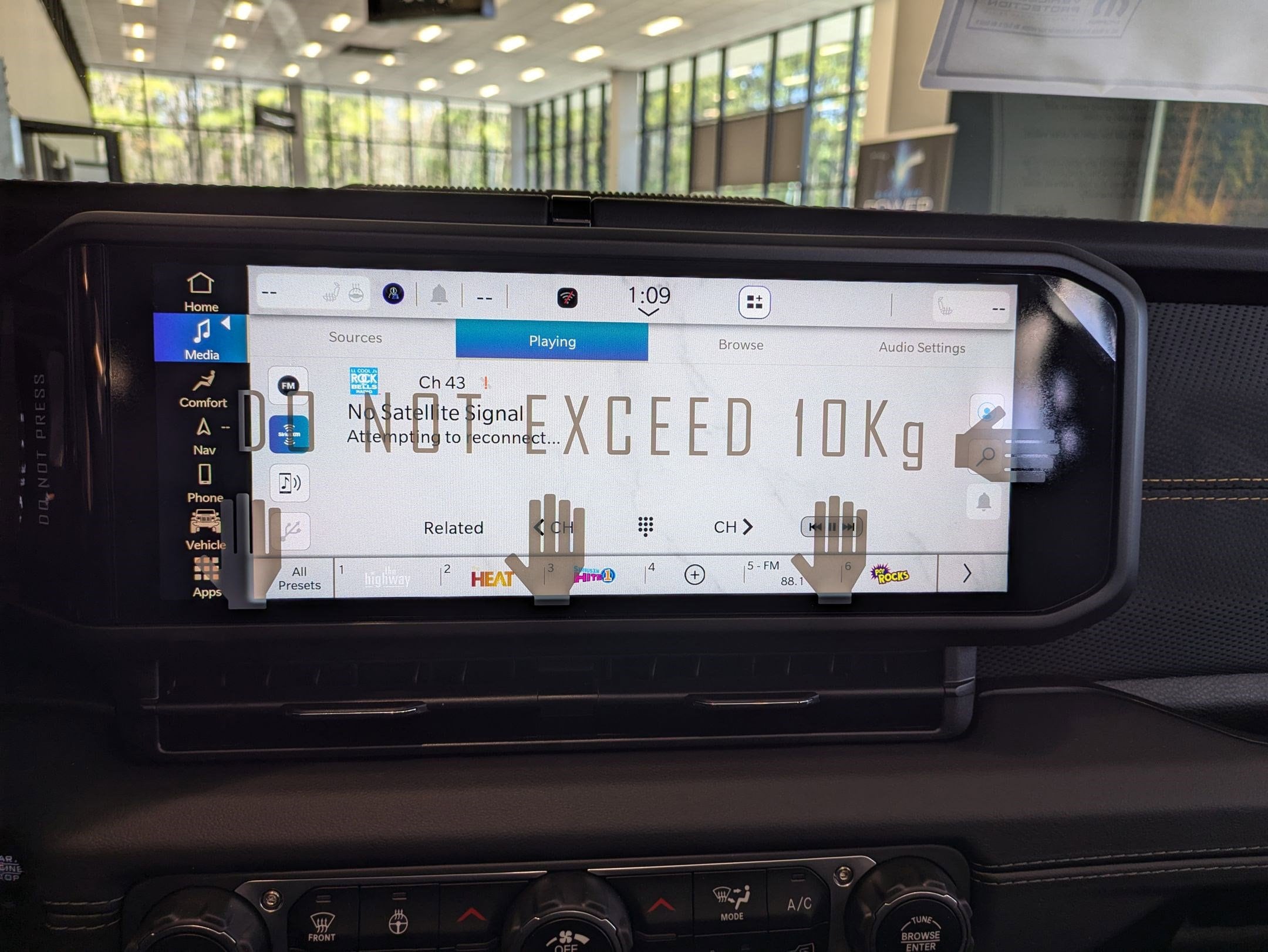 2025 Jeep Wrangler 4-Door Rubicon 392 Final Edition - Photo 12